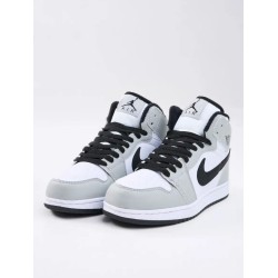 Кроссовки зимние