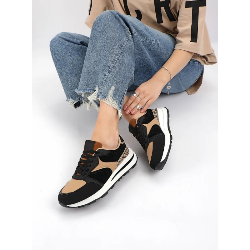 Кроссовки базовые летние дышащие